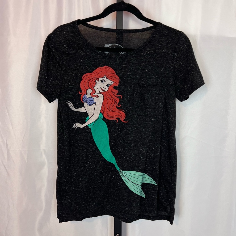 Disney The Little Mermaid Polyester Linen Blend T-Shirt, size Medium